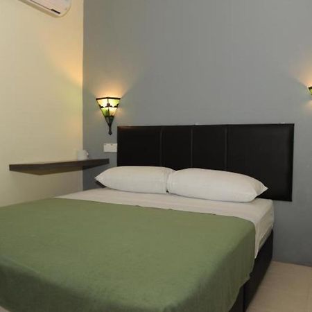 Kuok Pin Hotel Kuching Zewnętrze zdjęcie