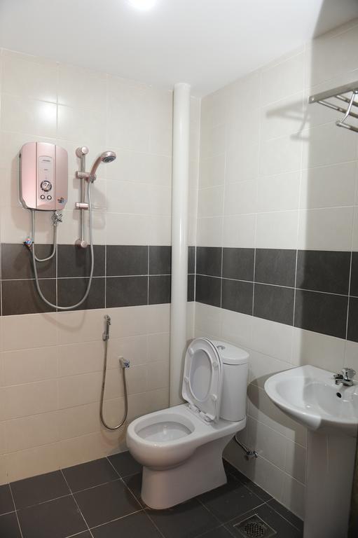 Kuok Pin Hotel Kuching Zewnętrze zdjęcie