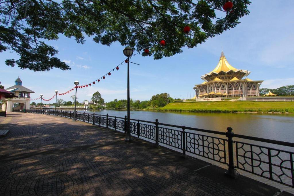 Kuok Pin Hotel Kuching Zewnętrze zdjęcie