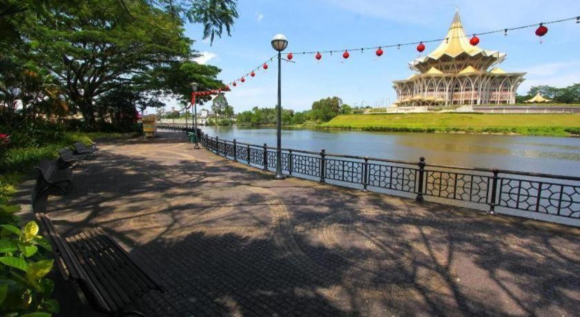 Kuok Pin Hotel Kuching Zewnętrze zdjęcie